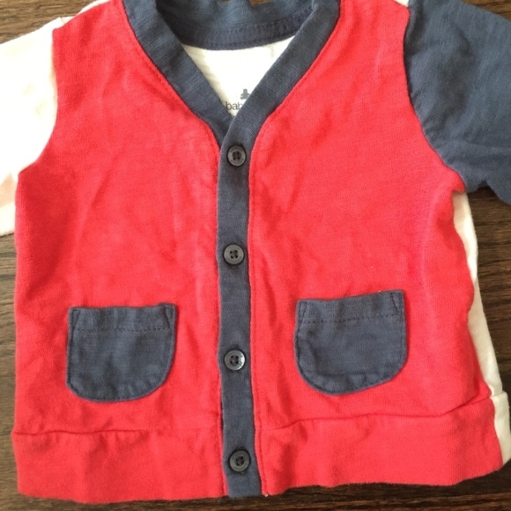 EUC BabyGap Shirt Size 0-3M - Picture 2 of 5
